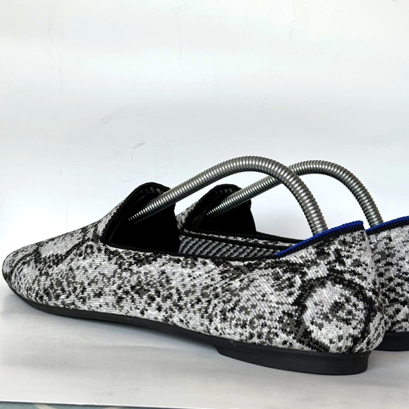 NIB Rothy’s Almond Loafer, Python print, size 10.5 - Picture 5 of 9
